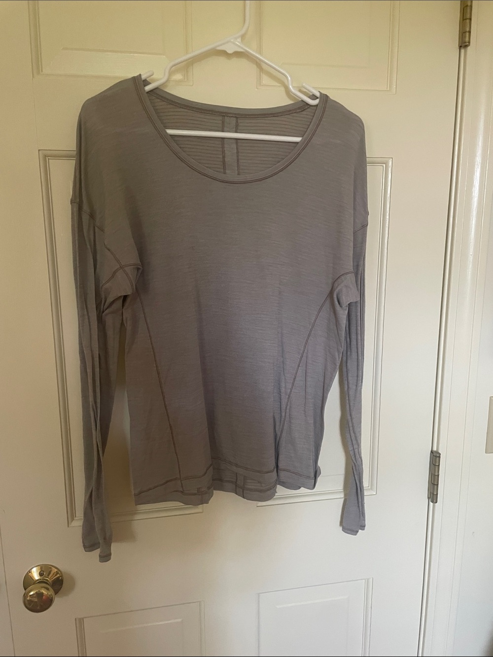 lululemon athletica Light Gray Long-Sleeve Scoop Neck Tee